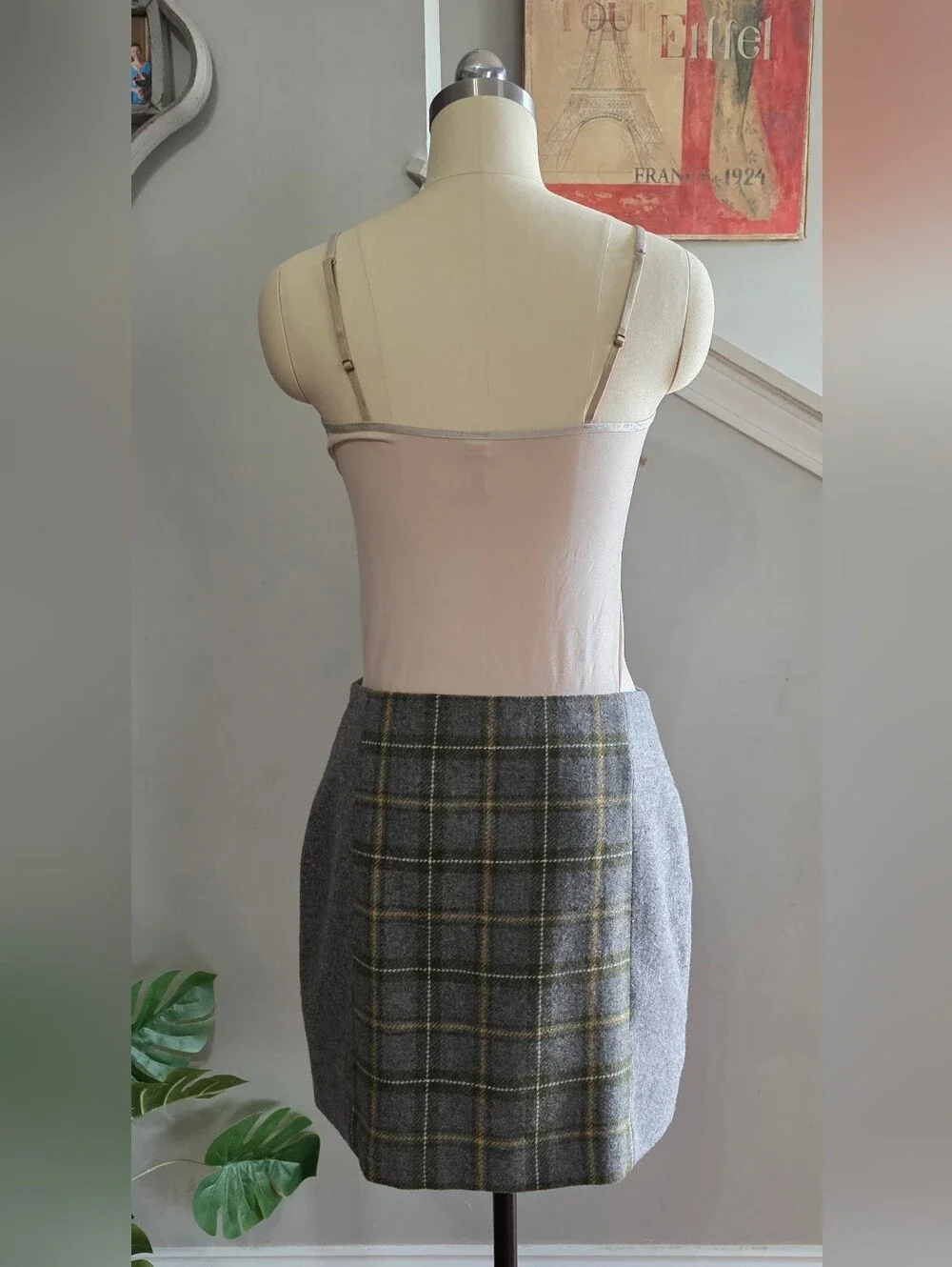 Banana Republic Mini Skirt Gray Plaid Wool Blend Size 4
